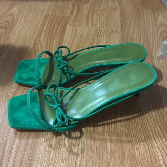 Green suede mules - Picture 2 of 4